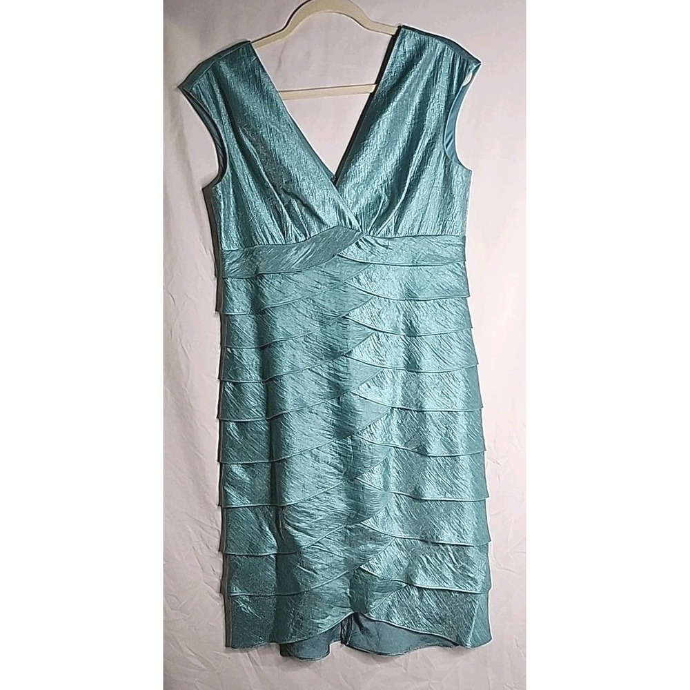 Jessica Howard Dress Size 8 Sleeveless Layered V-Neck Blue Green Wedding Party